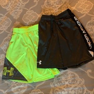 Boys Under Armour athletic shorts YSM (7/8)